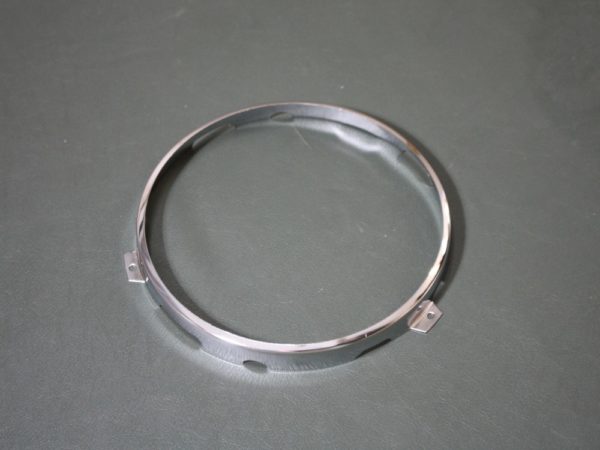 GHIERA FARI ANTERIORI INTERNA DAIMLER V8
