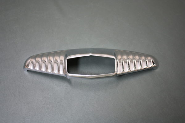 SUPPORTO CROMATO LUCE TARGA DAIMLER V8